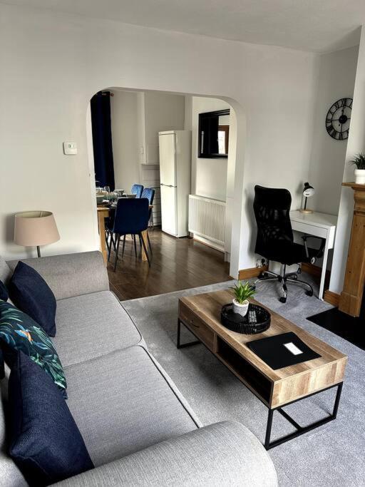 Apartamento 2-bedroom House In Town Centre